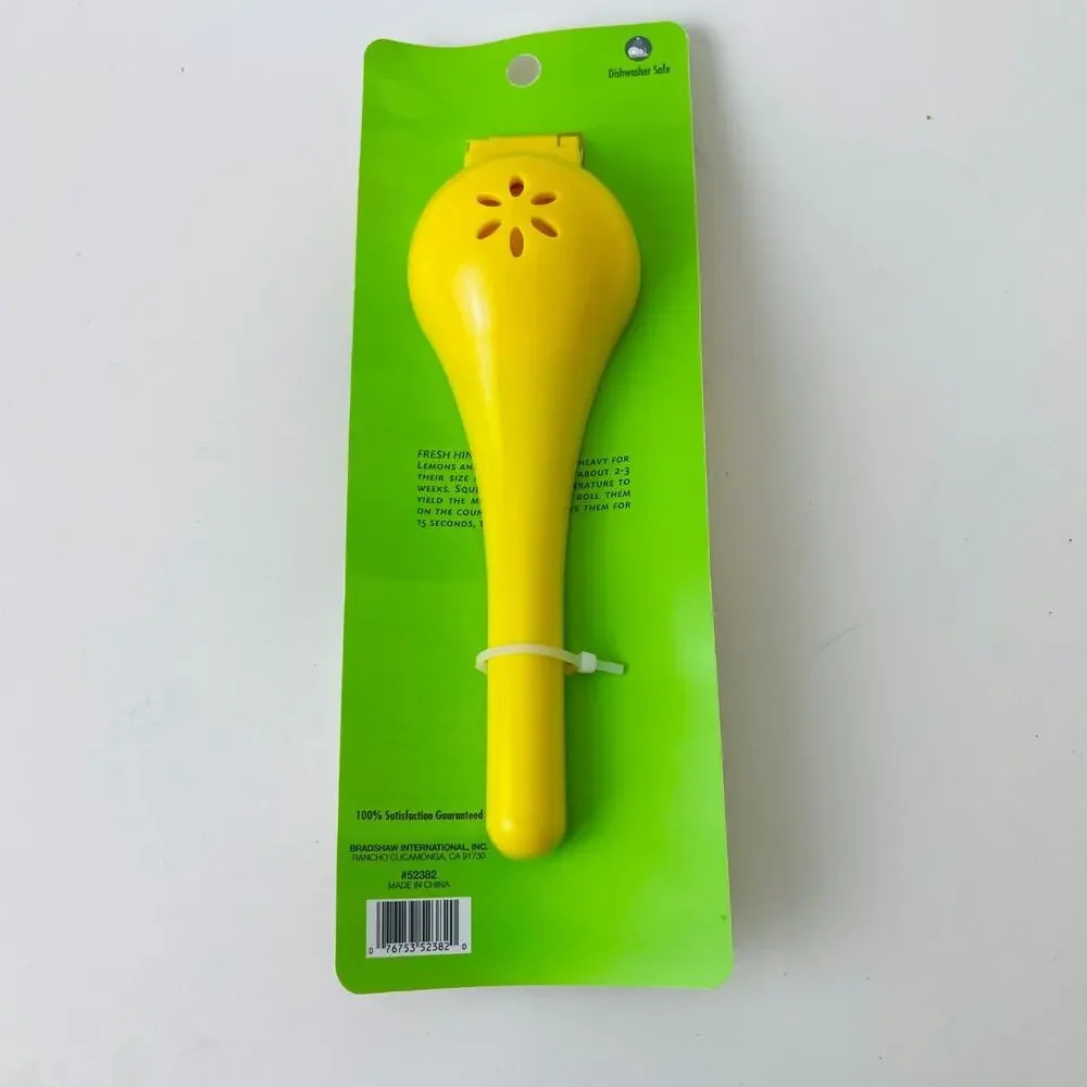 Pro Fresh Citrus Lemon Lime Squeezer Manual Hand Held Squeezer -‎ Yellow